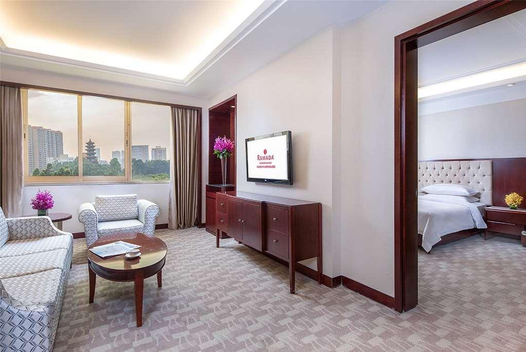 Ramada Shenzhen Baoan Hotel Cameră foto
